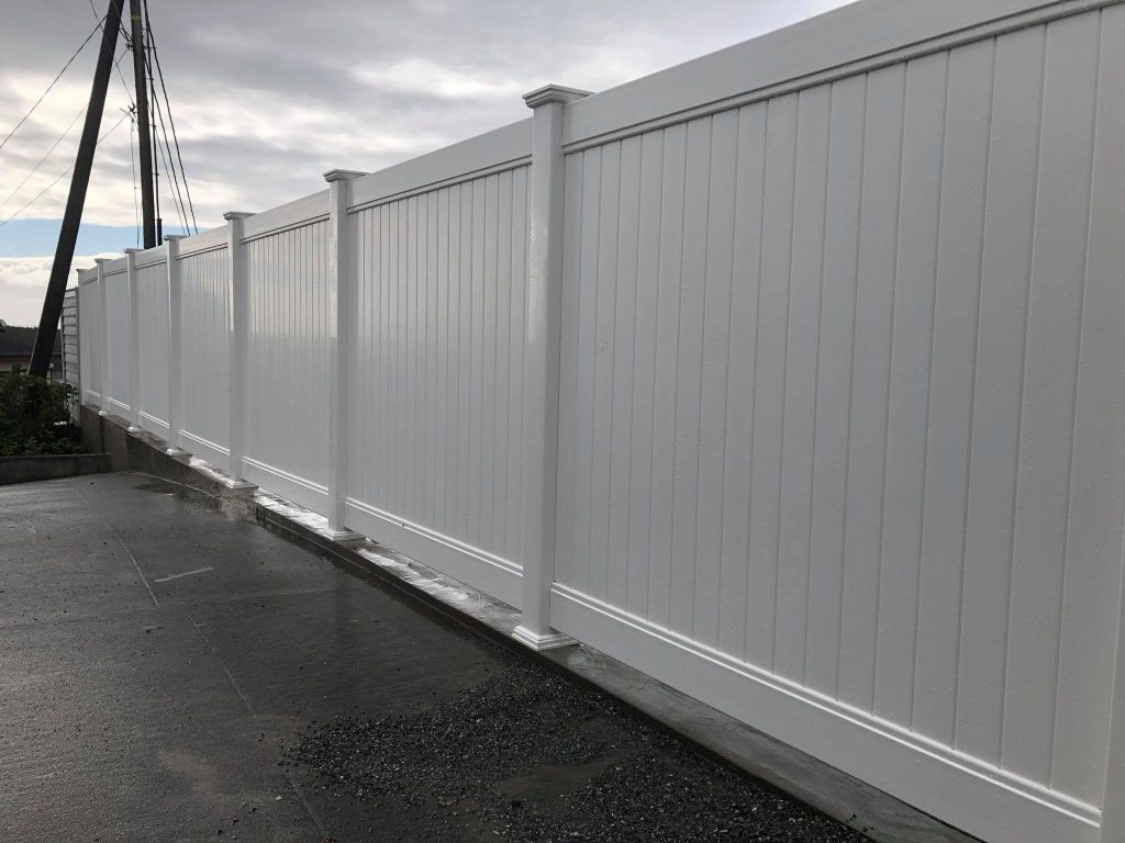 Ekstra sterk PVC-levegg med forsterket stormstolpe fra Kystgjerdet