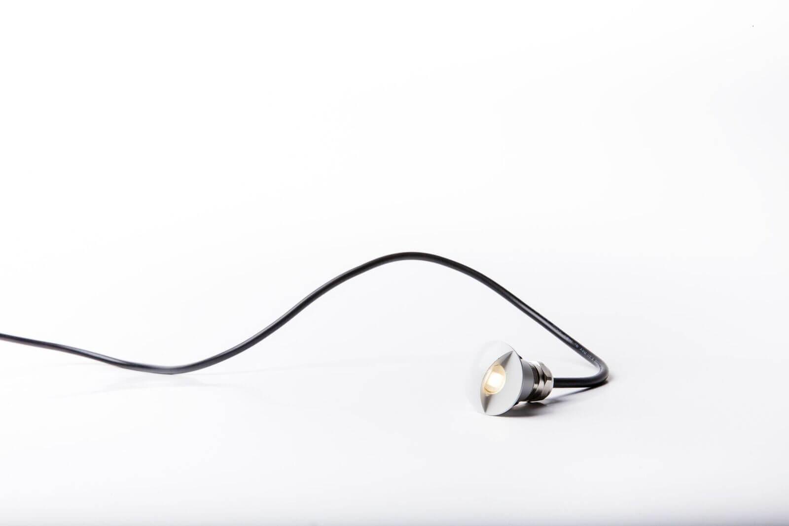 Komplett kabelsett med plug-and-play-skrukoblinger til Kystgjerdet sitt LED-system